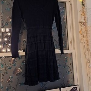 Women’s Black Long-Sleeve Knit Dress